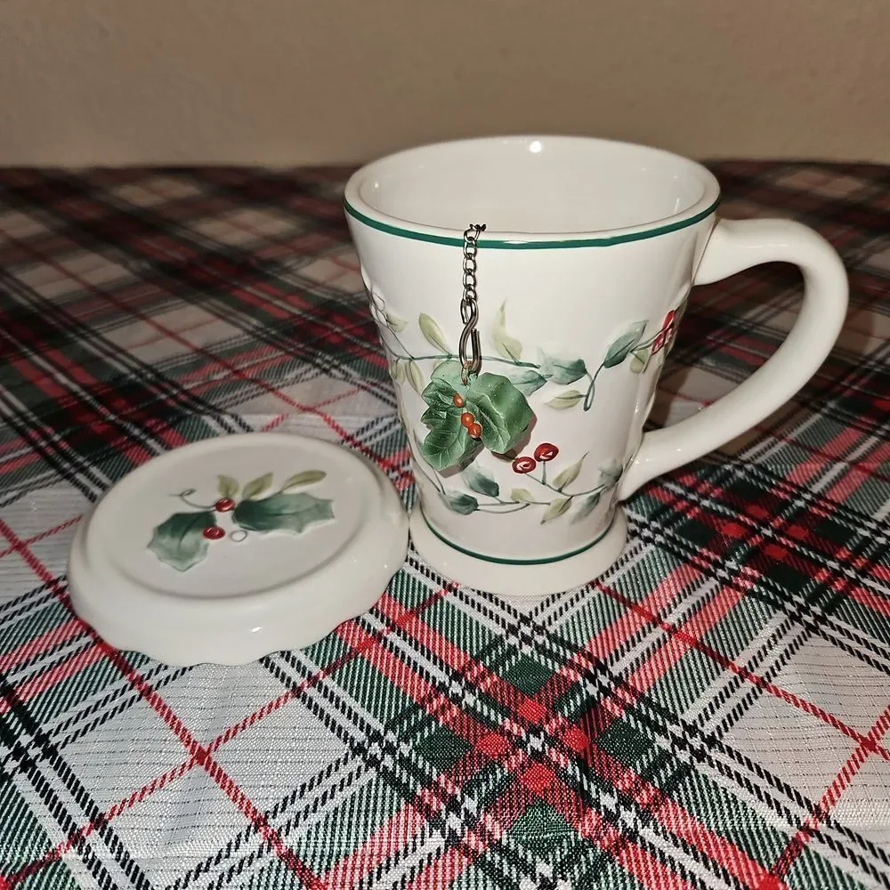 Pfaltzgraff winterberry pattern